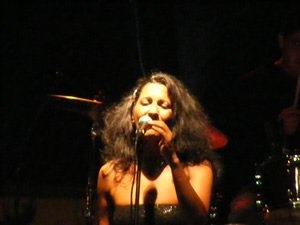 Romina Johnson in Concerto